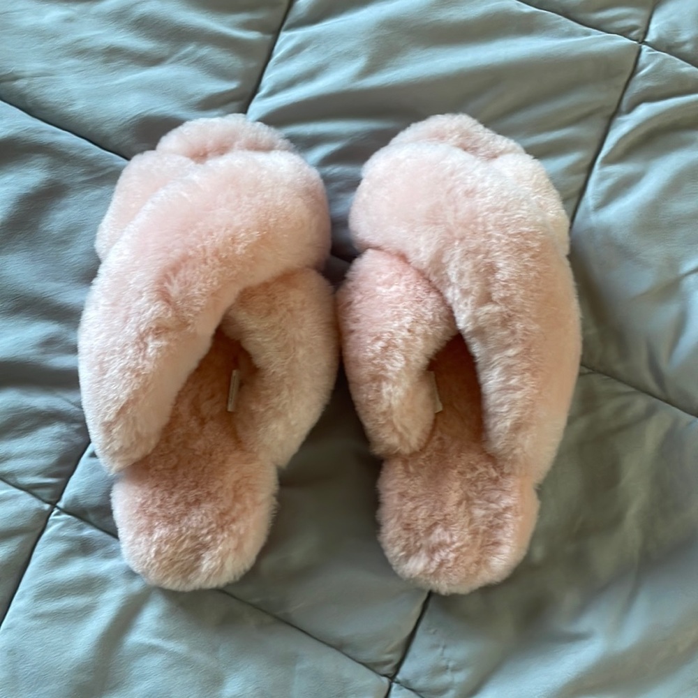 Pink Sova by Splr fuzzy slippers